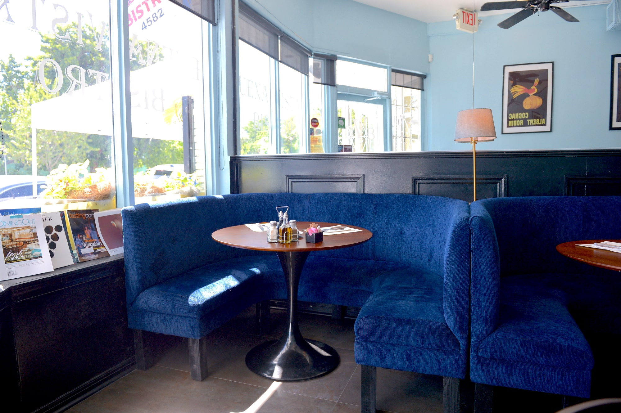 Buena Vista Bistro Restaurant - picture of the first booth next to the window, designed by Beatrice Leupold Buena Vista Bistro Restaurant - picture of the first booth next to the window, designed by Beatrice Leupold