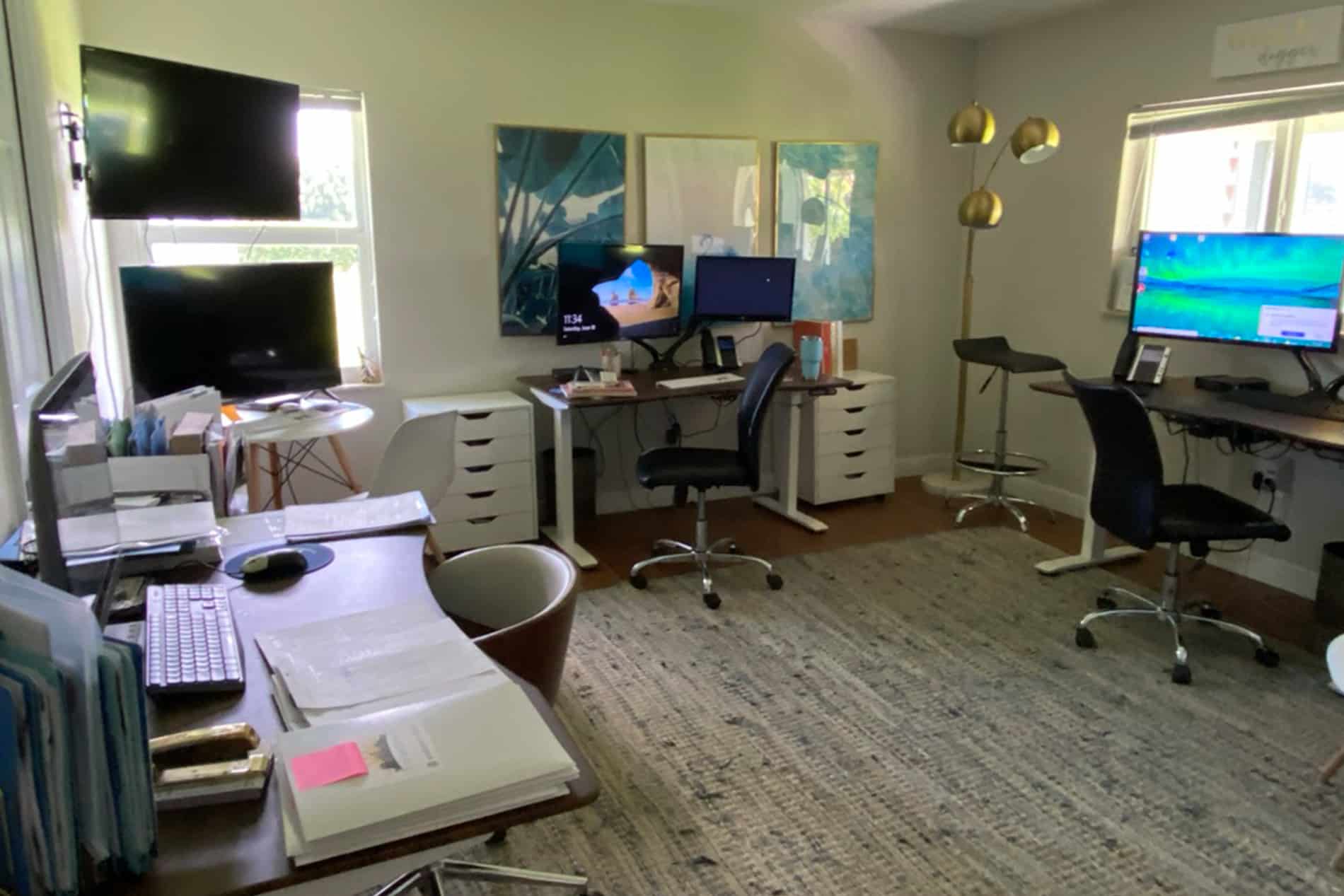 2_0001_modular office before 3 Modular Business Office - view of the front porch with wooden roof, designed by Beatrice Leupold