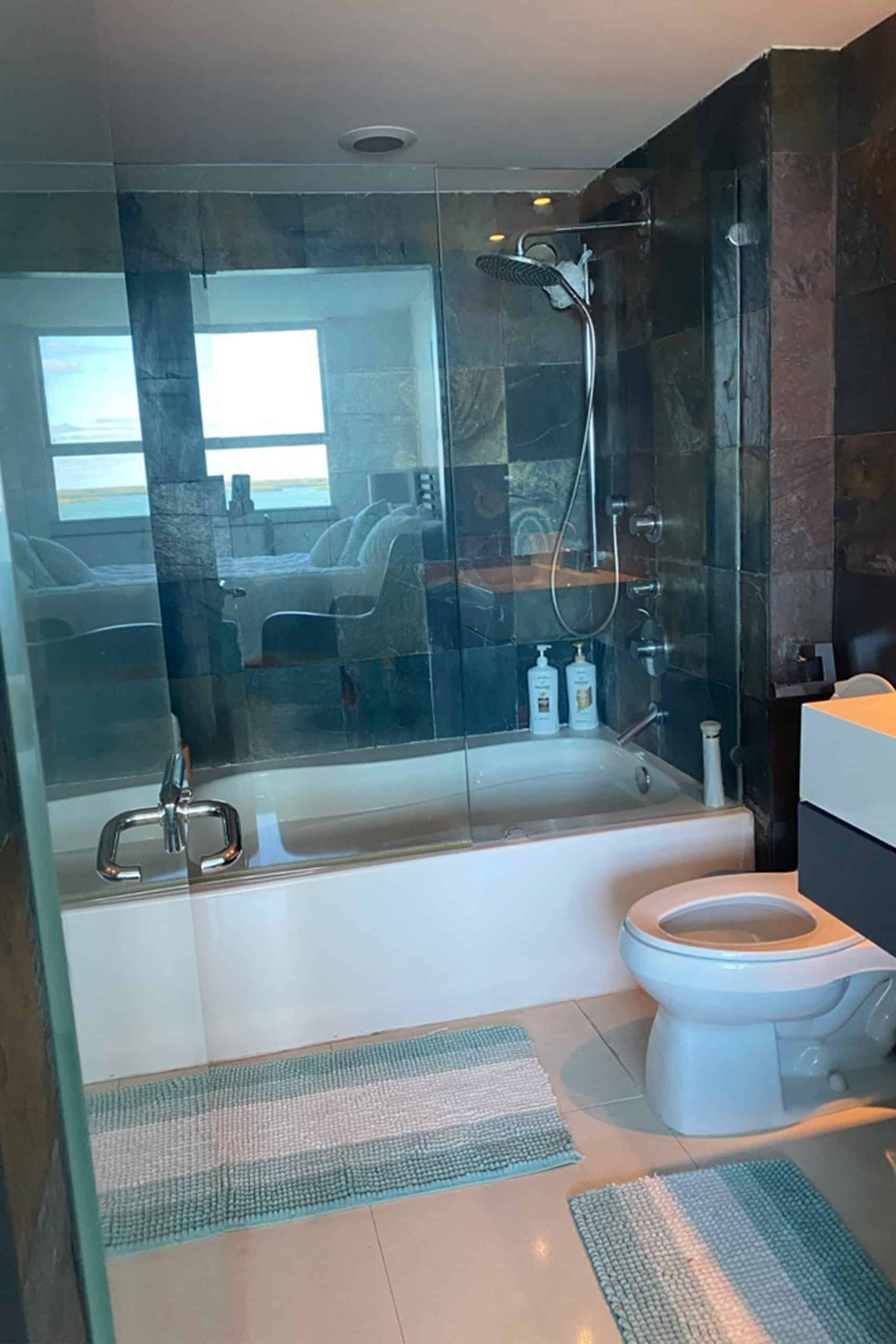 wqsqs Modular Business Office - view of the front porch with wooden roof, designed by Beatrice Leupold